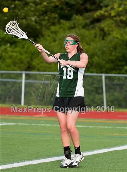 Thumbnail 2 in Duxbury vs. Medfield (MIAA Division 2 South Quarterfinal) photogallery.