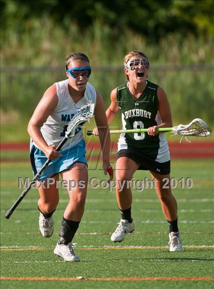 Thumbnail 2 in Duxbury vs. Medfield (MIAA Division 2 South Quarterfinal) photogallery.
