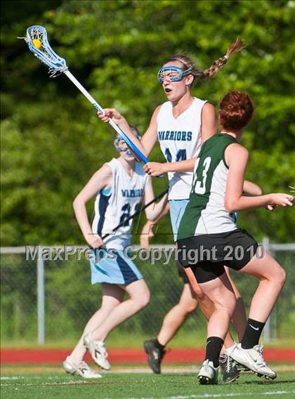 Thumbnail 3 in Duxbury vs. Medfield (MIAA Division 2 South Quarterfinal) photogallery.
