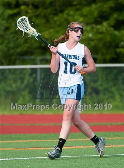 Thumbnail 2 in Duxbury vs. Medfield (MIAA Division 2 South Quarterfinal) photogallery.