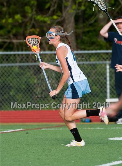 Thumbnail 3 in Duxbury vs. Medfield (MIAA Division 2 South Quarterfinal) photogallery.