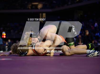 Thumbnail 3 in UIL Wrestling 5A Finals (106 lb - 138 lb) photogallery.