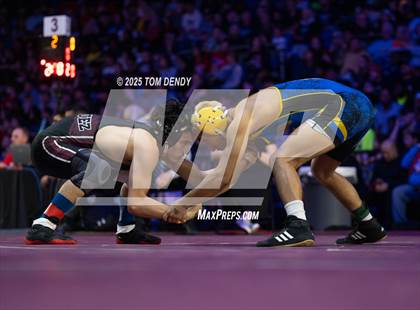 Thumbnail 3 in UIL Wrestling 5A Finals (106 lb - 138 lb) photogallery.