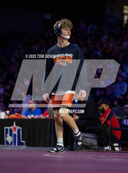 Thumbnail 3 in UIL Wrestling 5A Finals (106 lb - 138 lb) photogallery.