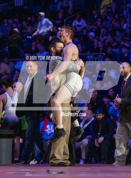 Thumbnail 3 in UIL Wrestling 5A Finals (106 lb - 138 lb) photogallery.