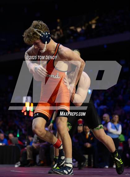 Thumbnail 2 in UIL Wrestling 5A Finals (106 lb - 138 lb) photogallery.