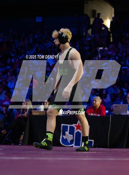 Thumbnail 2 in UIL Wrestling 5A Finals (106 lb - 138 lb) photogallery.