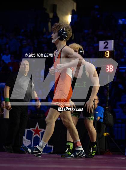 Thumbnail 2 in UIL Wrestling 5A Finals (106 lb - 138 lb) photogallery.
