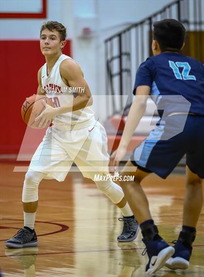 Thumbnail 2 in Goddard vs. Albuquerque Academy (Albuquerque Academy Joe Armijo Basketball Classic) photogallery.