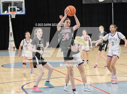 Thumbnail 3 in Faith Lutheran vs Portola (NIKE Tournament of Champions) photogallery.