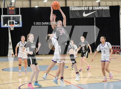 Thumbnail 2 in Faith Lutheran vs Portola (NIKE Tournament of Champions) photogallery.
