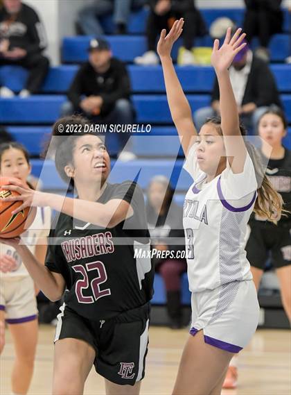 Thumbnail 3 in Faith Lutheran vs Portola (NIKE Tournament of Champions) photogallery.