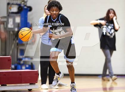 Thumbnail 3 in Bishop Kenny vs Ribault (FHSAA 4A Round 1) photogallery.