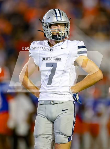 Thumbnail 3 in Grand Oaks vs College Park photogallery.