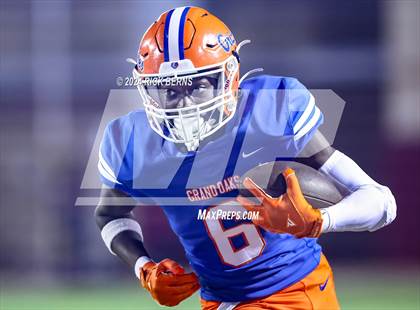 Thumbnail 1 in Grand Oaks vs College Park photogallery.