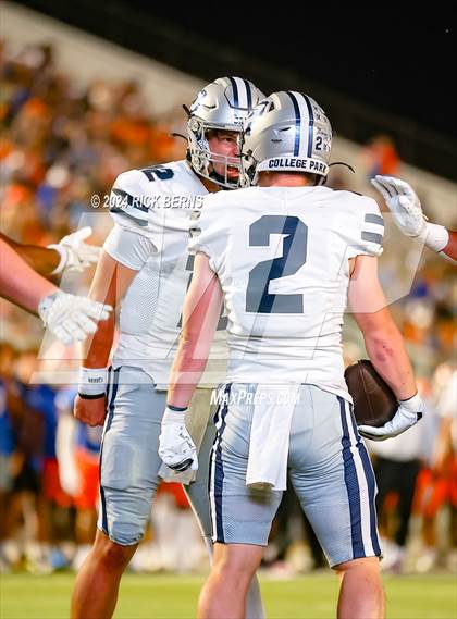 Thumbnail 3 in Grand Oaks vs College Park photogallery.