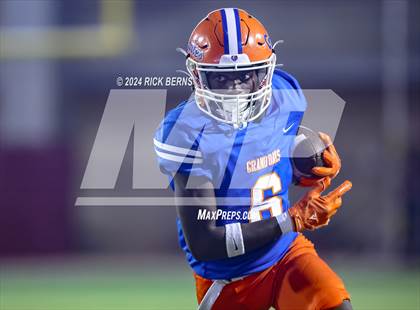 Thumbnail 3 in Grand Oaks vs College Park photogallery.