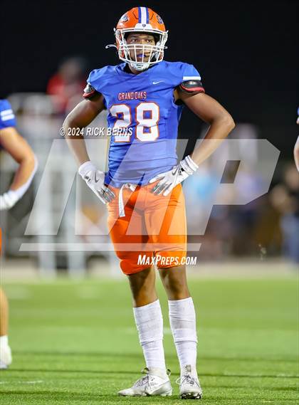 Thumbnail 3 in Grand Oaks vs College Park photogallery.