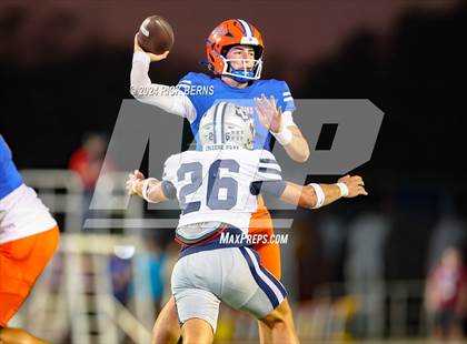 Thumbnail 2 in Grand Oaks vs College Park photogallery.