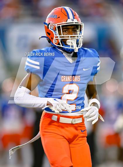 Thumbnail 2 in Grand Oaks vs College Park photogallery.