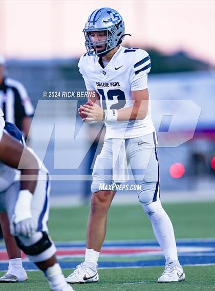 Thumbnail 2 in Grand Oaks vs College Park photogallery.