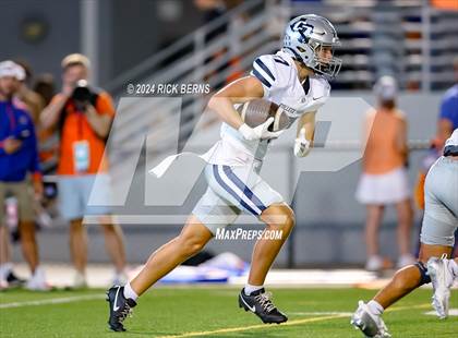 Thumbnail 2 in Grand Oaks vs College Park photogallery.