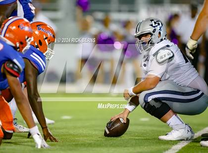 Thumbnail 2 in Grand Oaks vs College Park photogallery.