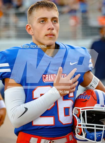 Thumbnail 1 in Grand Oaks vs College Park photogallery.