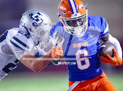 Thumbnail 3 in Grand Oaks vs College Park photogallery.