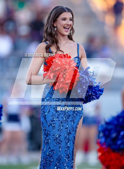 Thumbnail 1 in Grand Oaks vs College Park photogallery.