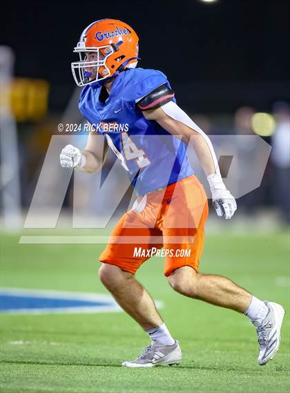 Thumbnail 2 in Grand Oaks vs College Park photogallery.