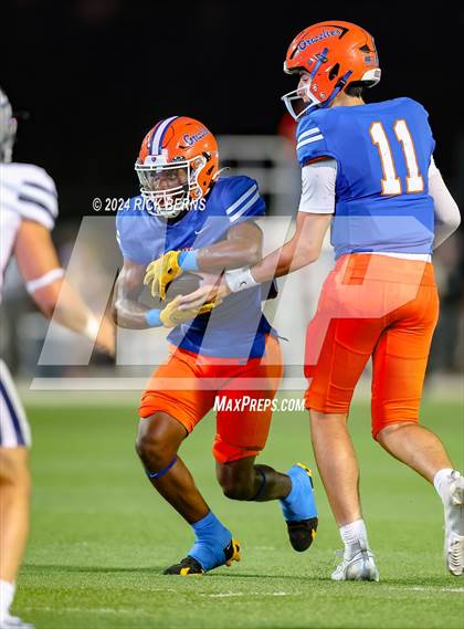 Thumbnail 3 in Grand Oaks vs College Park photogallery.