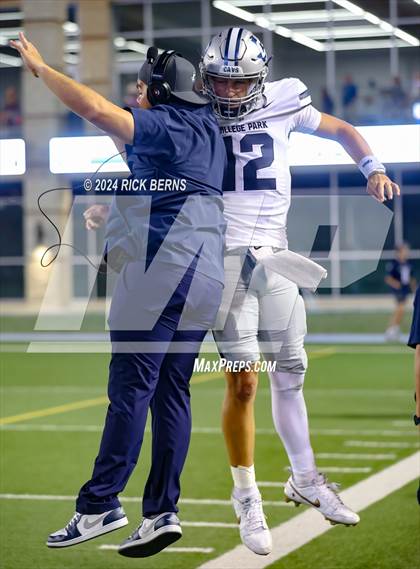 Thumbnail 2 in Grand Oaks vs College Park photogallery.