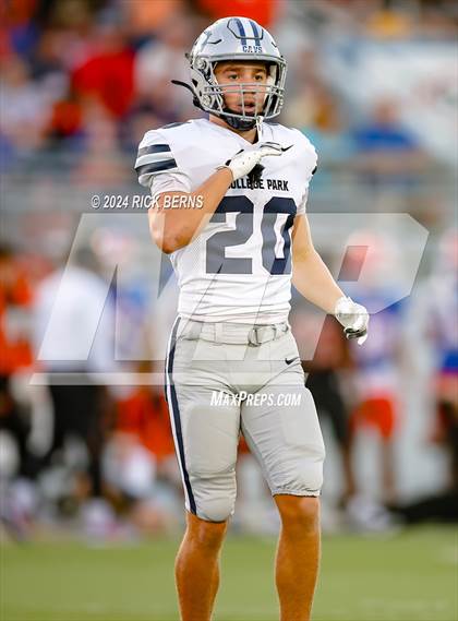 Thumbnail 3 in Grand Oaks vs College Park photogallery.
