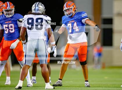 Thumbnail 1 in Grand Oaks vs College Park photogallery.