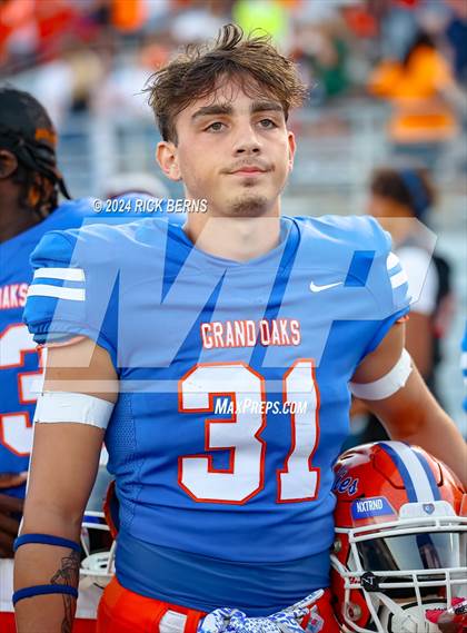 Thumbnail 3 in Grand Oaks vs College Park photogallery.