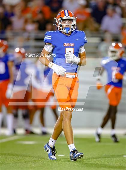 Thumbnail 3 in Grand Oaks vs College Park photogallery.