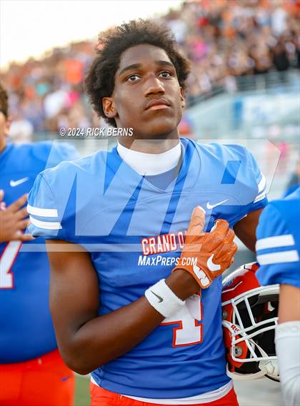 Thumbnail 1 in Grand Oaks vs College Park photogallery.