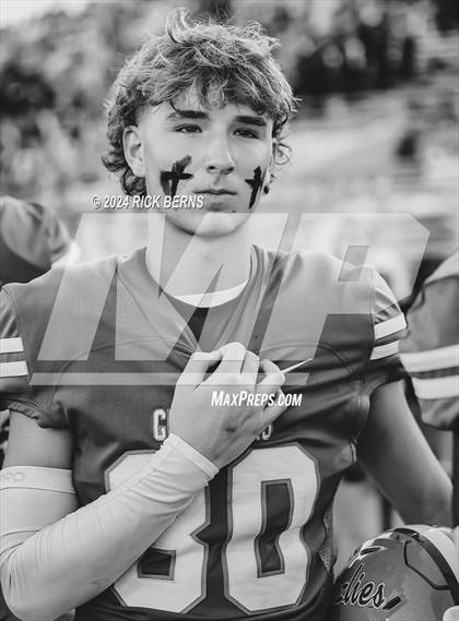 Thumbnail 3 in Grand Oaks vs College Park photogallery.