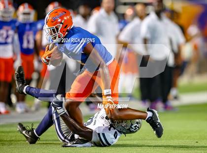 Thumbnail 1 in Grand Oaks vs College Park photogallery.