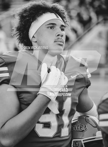 Thumbnail 3 in Grand Oaks vs College Park photogallery.