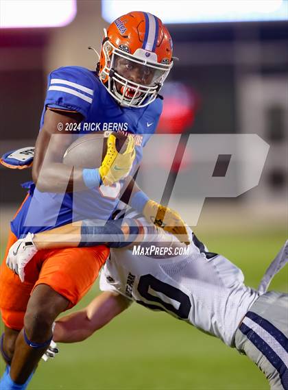 Thumbnail 2 in Grand Oaks vs College Park photogallery.