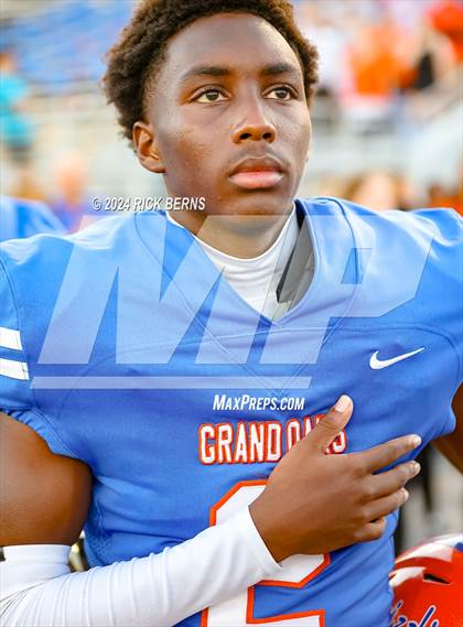 Thumbnail 3 in Grand Oaks vs College Park photogallery.