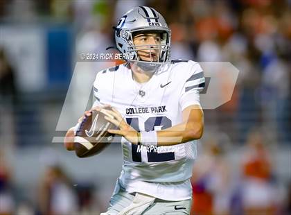 Thumbnail 1 in Grand Oaks vs College Park photogallery.