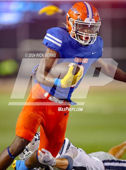 Thumbnail 3 in Grand Oaks vs College Park photogallery.