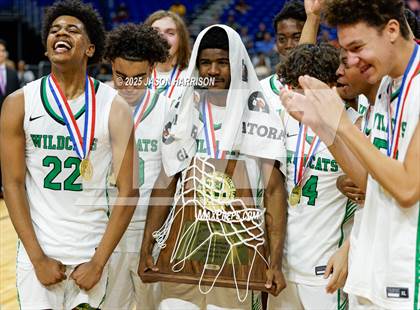 Thumbnail 3 in Kennedale vs. Wheatley (UIL Basketball 4A D2 Final) photogallery.