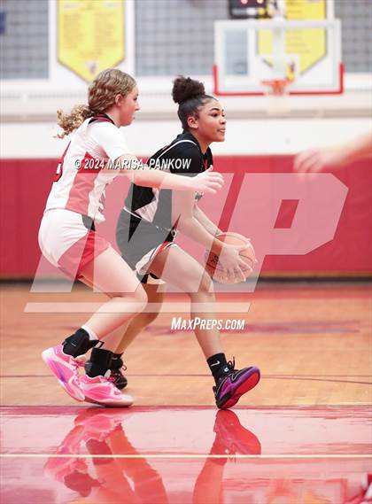 Thumbnail 2 in Baldwinsville vs Rome Free Academy (NYSPHSAA Section 3 AAA Quarterfinal) photogallery.