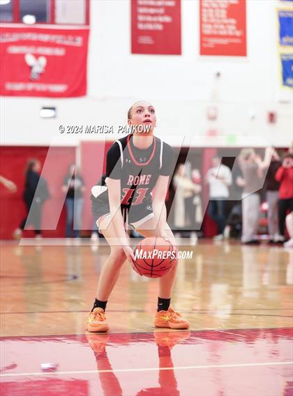 Thumbnail 1 in Baldwinsville vs Rome Free Academy (NYSPHSAA Section 3 AAA Quarterfinal) photogallery.