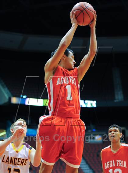 Thumbnail 3 in Agua Fria @ Salpointe Catholic (AIA D2 Semifinals) photogallery.