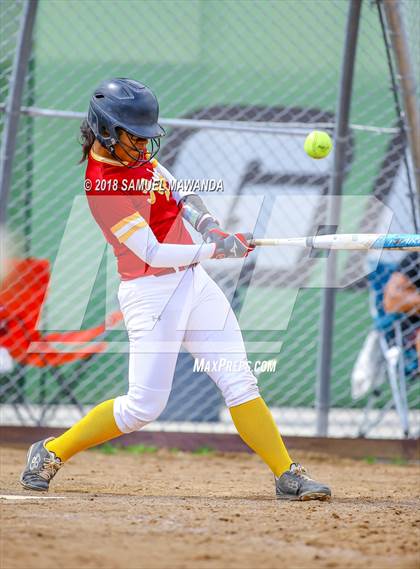 Thumbnail 2 in Crescenta Valley vs Barstow photogallery.